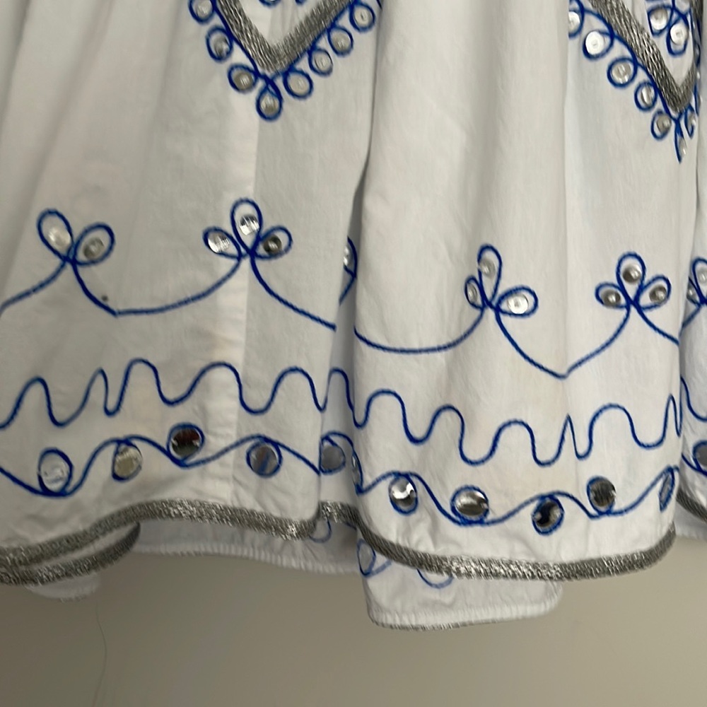 Juliet Dunn London Embroidered Embelished Poncho Shirt Dress in White/Bl… - Picture 16 of 16